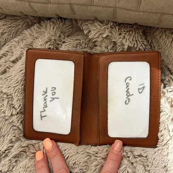 LOUIS VUITTON ID / Card holder - Picture 6 of 11